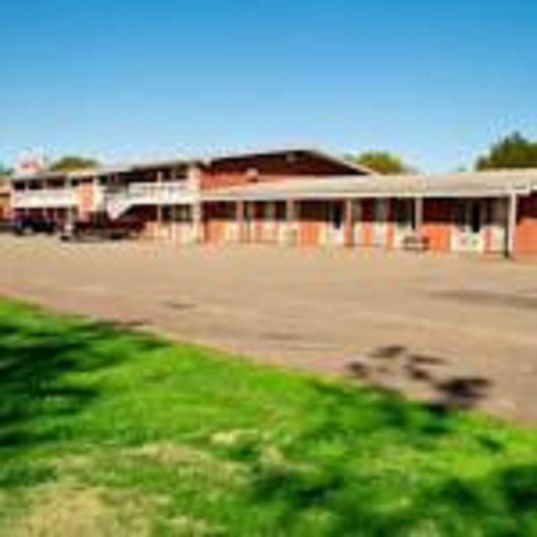 Clansman Motel