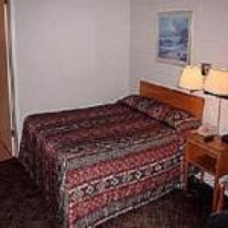 Clansman Motel
